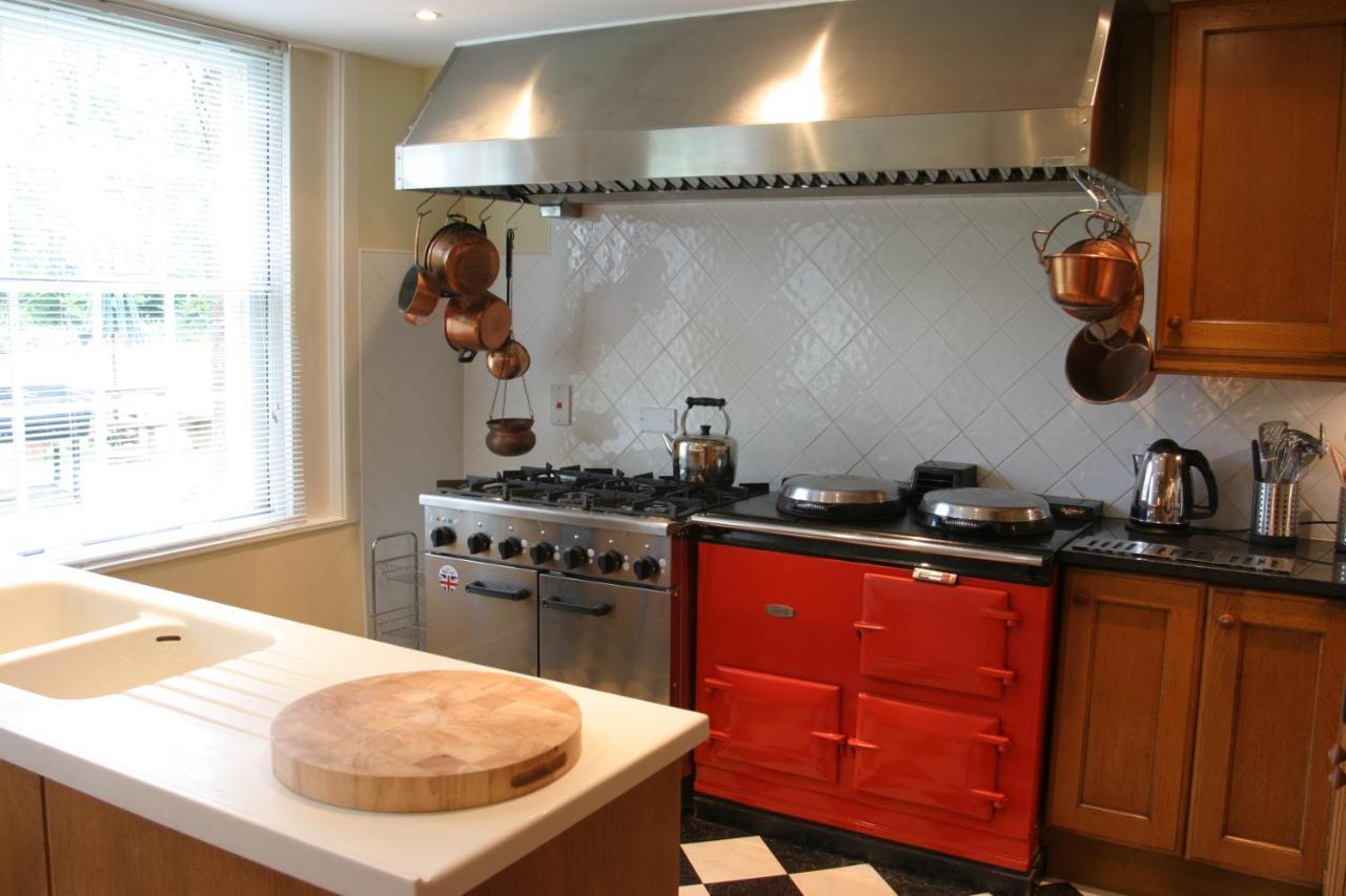 Bridge Farmhouse - Eight Ensuite Bedrooms Salisbury Dış mekan fotoğraf