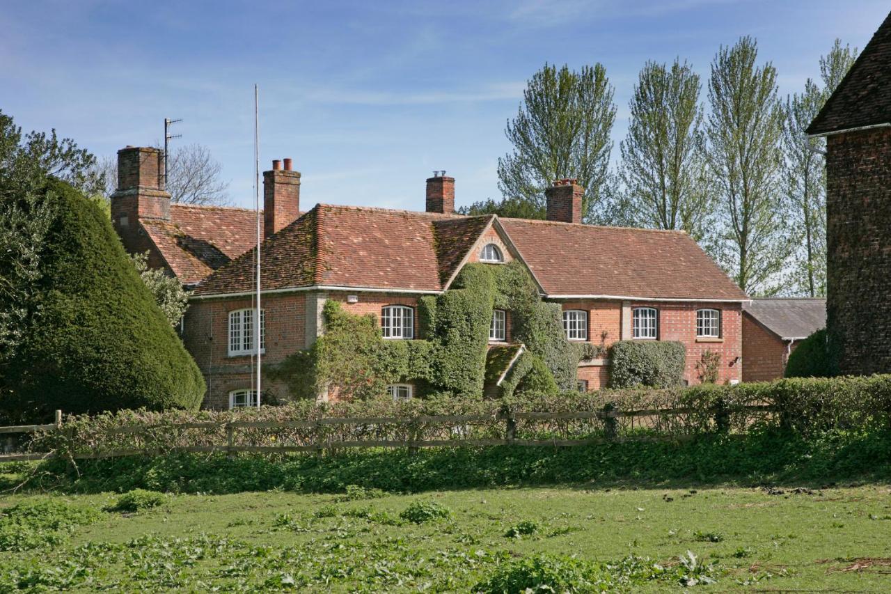 Bridge Farmhouse - Eight Ensuite Bedrooms Salisbury Dış mekan fotoğraf